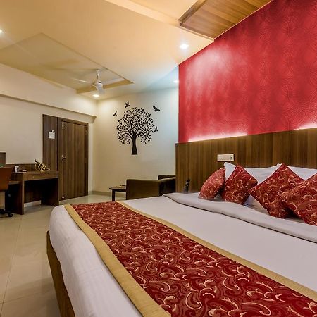 Hotel Panchratna Panvel Extérieur photo