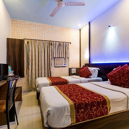 Hotel Panchratna Panvel Extérieur photo