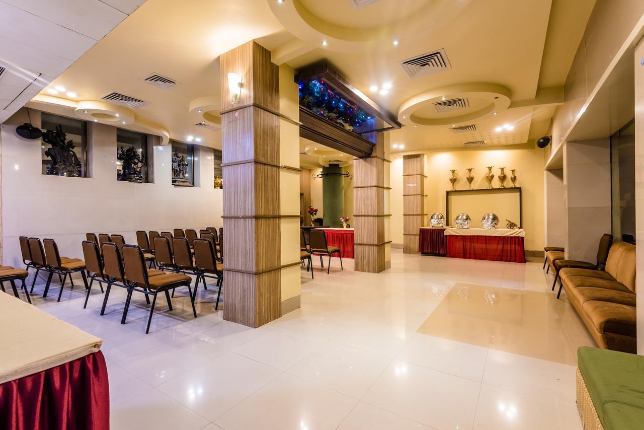 Hotel Panchratna Panvel Extérieur photo