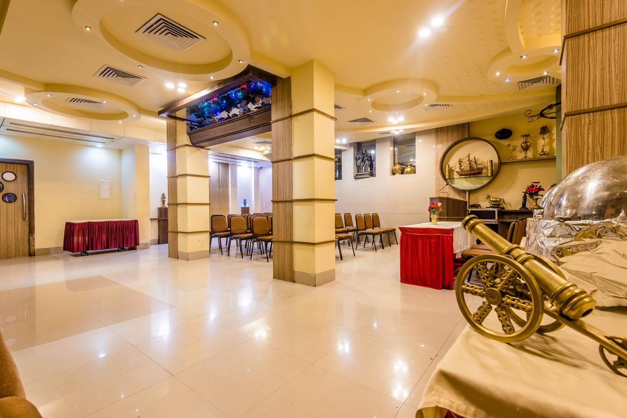 Hotel Panchratna Panvel Extérieur photo