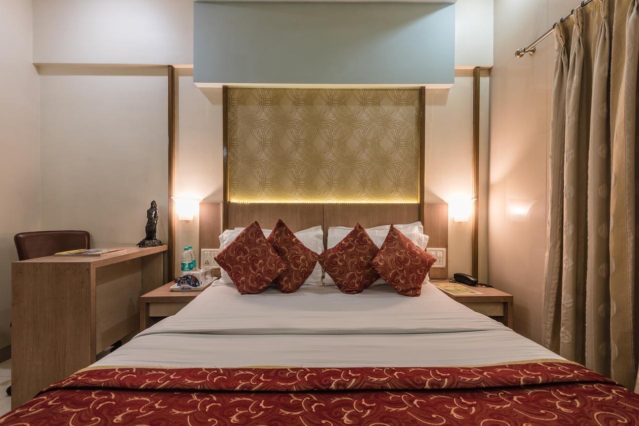 Hotel Panchratna Panvel Extérieur photo
