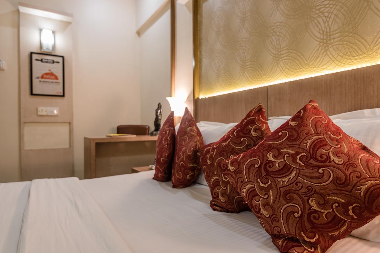 Hotel Panchratna Panvel Extérieur photo