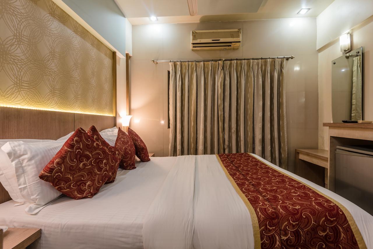 Hotel Panchratna Panvel Extérieur photo