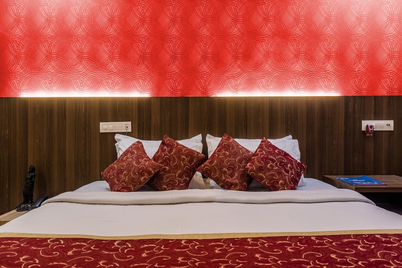 Hotel Panchratna Panvel Extérieur photo