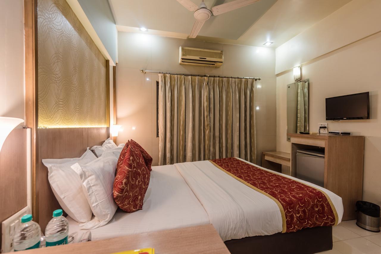 Hotel Panchratna Panvel Extérieur photo
