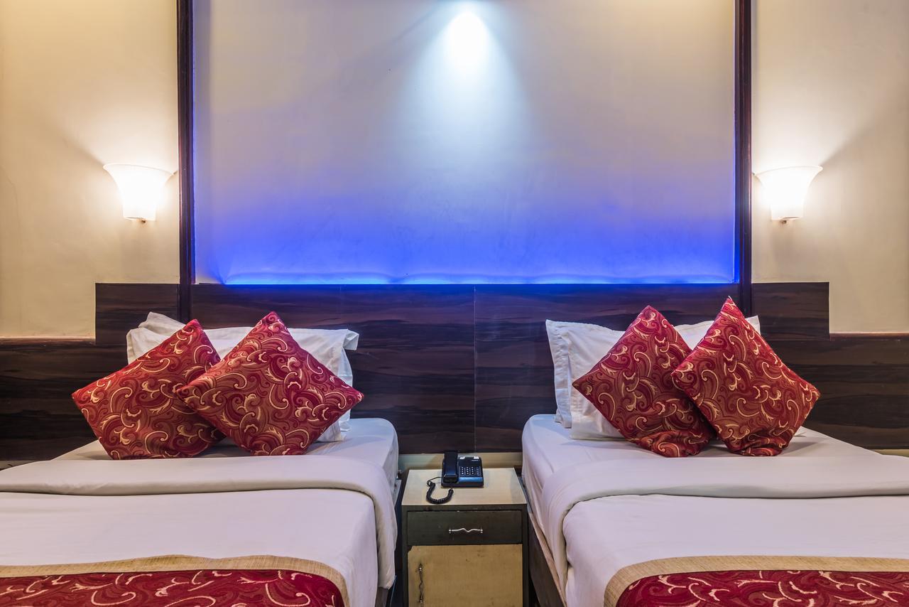 Hotel Panchratna Panvel Extérieur photo