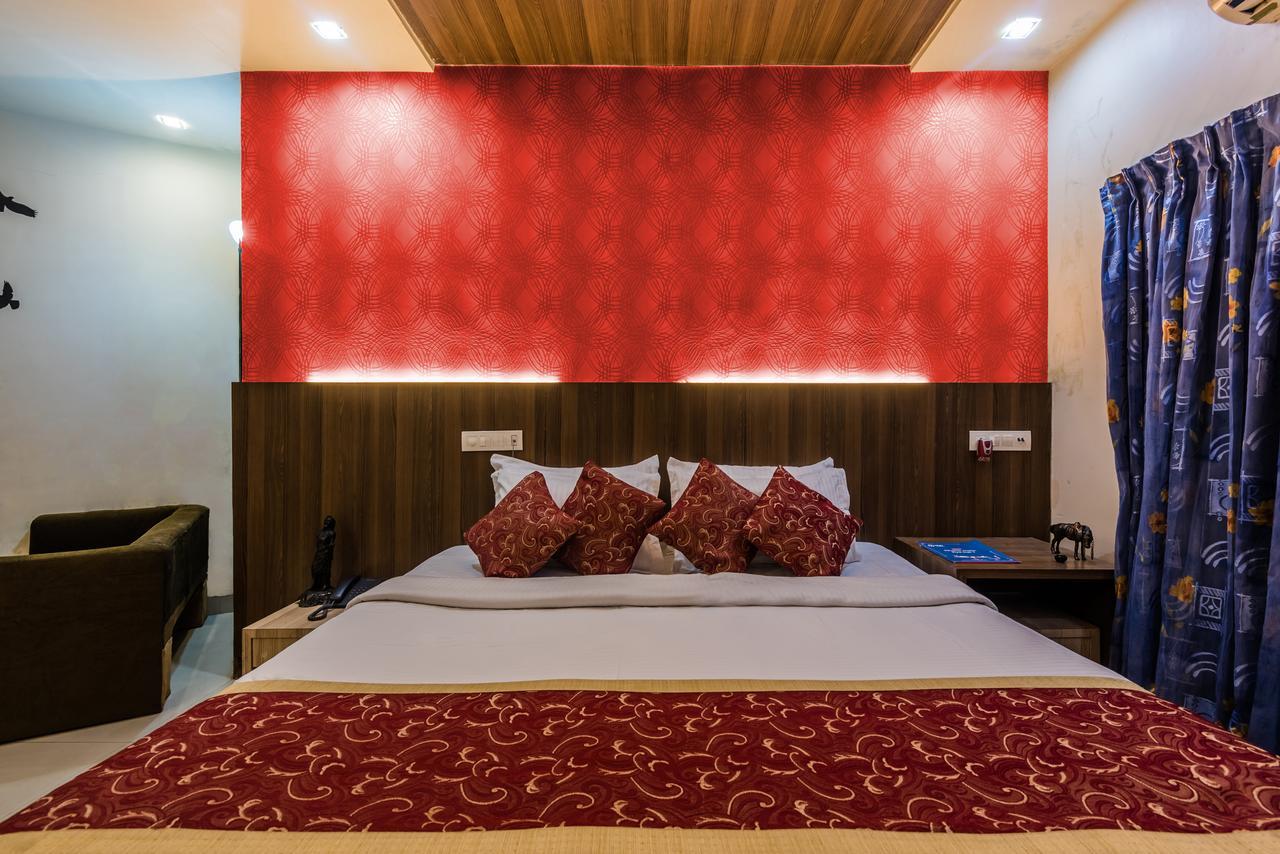 Hotel Panchratna Panvel Extérieur photo