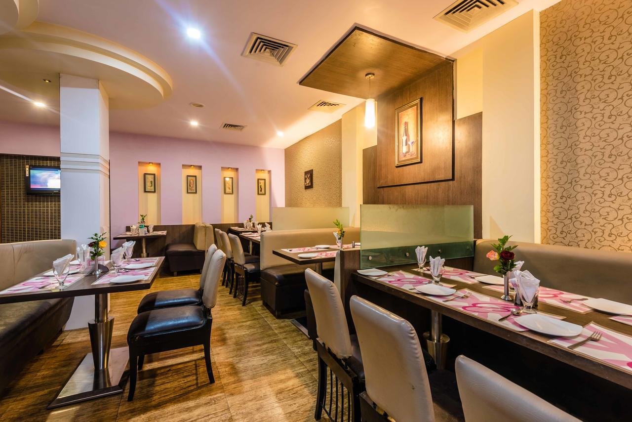 Hotel Panchratna Panvel Extérieur photo